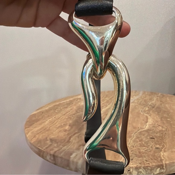 Chico's Black Leather Adjustable 1" Wide Belt with Stylish Silver Hook Closure - Picture 4 of 4